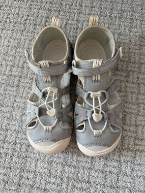 Keen sandals kids 5